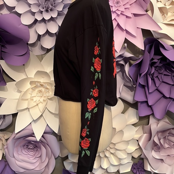 Rose long sleeve top - Picture 4 of 4